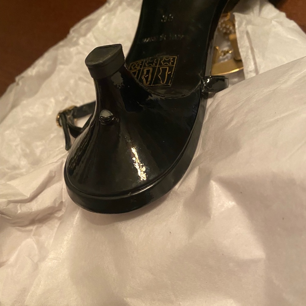 CHANEL JEWELED THONGS - Picture 9 of 15